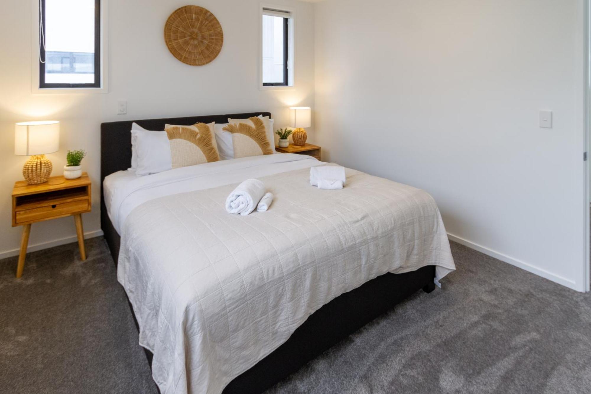 New Brighton Beach Explore - King Bed And Sofa Bed Christchurch Exterior foto